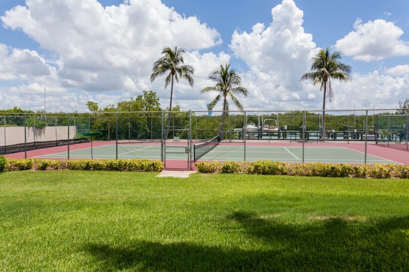 Ekskluzivno stanovanje v enem najprestižnejših letovišč, Bonita Beach, Florida Condo 5966