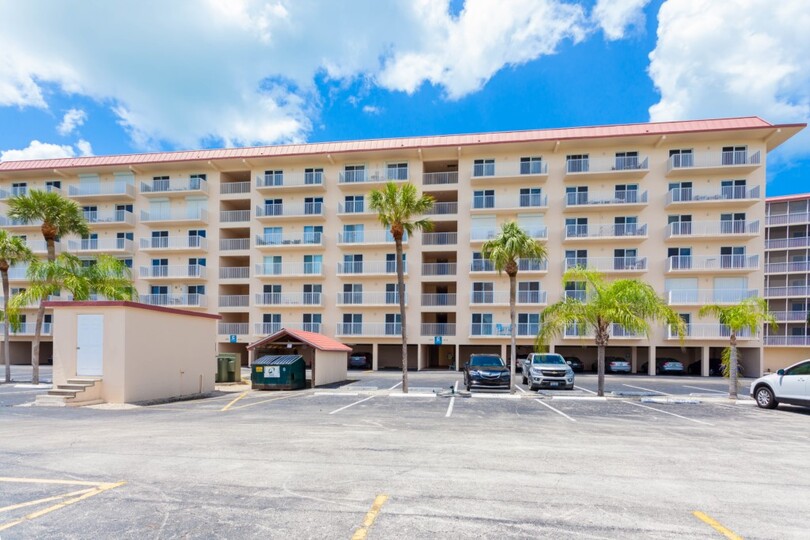 Ekskluzivno stanovanje v enem najprestižnejših letovišč, Bonita Beach, Florida Condo 5966