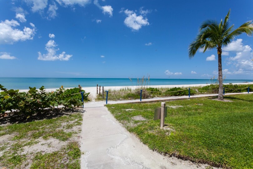 Ekskluzivno stanovanje v enem najprestižnejših letovišč, Bonita Beach, Florida Condo 5966