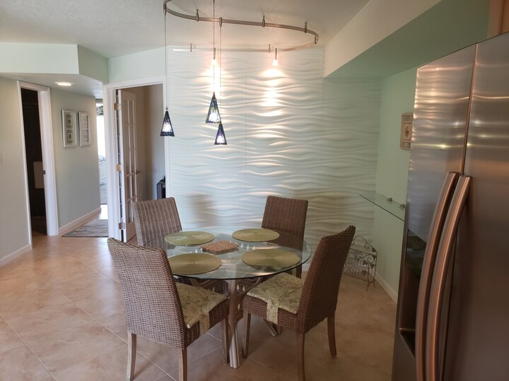 Ekskluzivno stanovanje v enem najprestižnejših letovišč, Bonita Beach, Florida Condo 5966