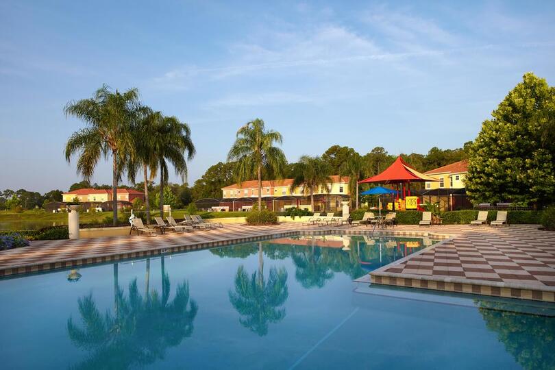 Vrhunska mestna hiša z 2 spalnicama v letovišču Encantada, Florida, mestna hiša 4053