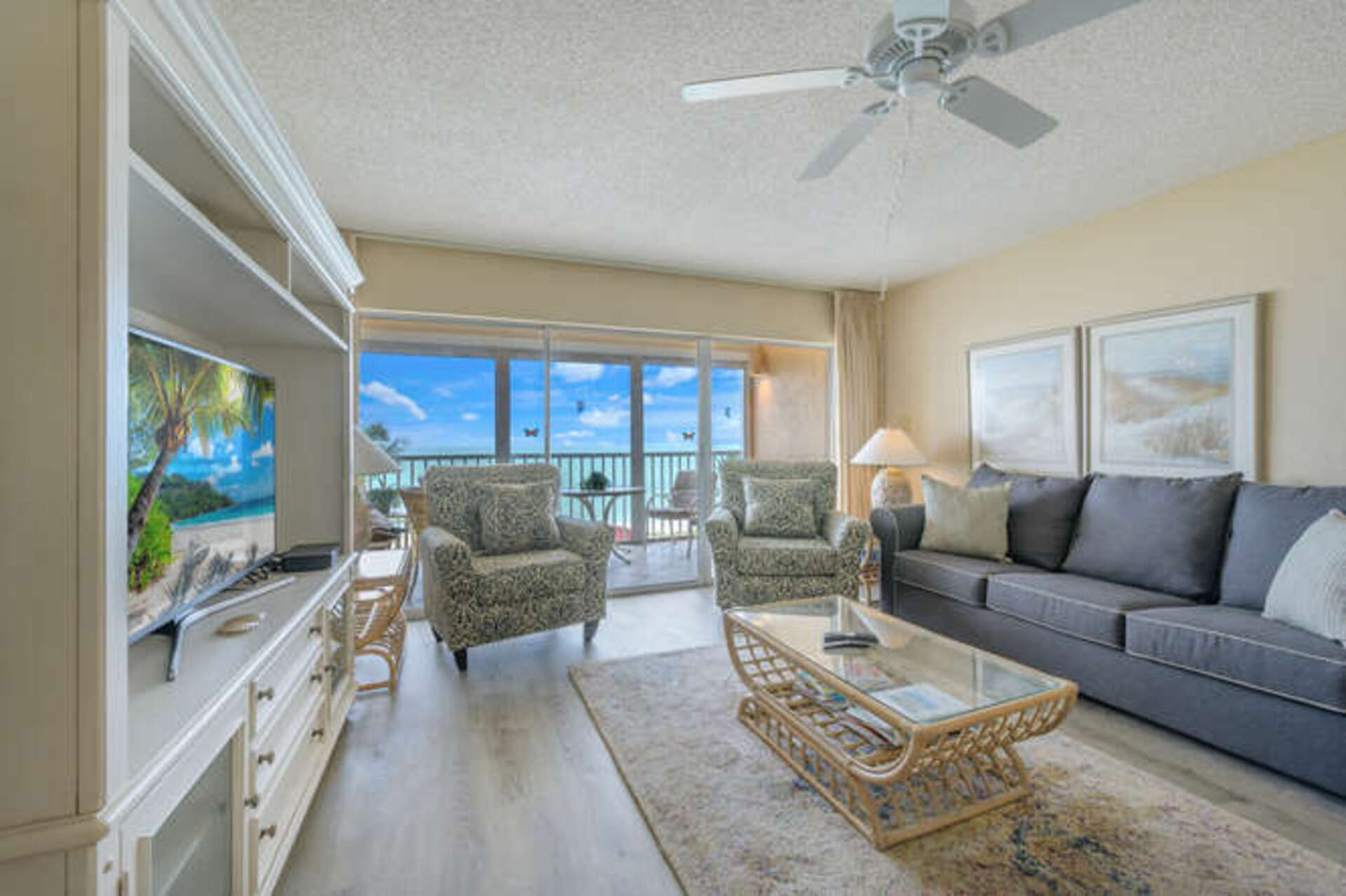 Luksuzno stanovanje v sodobnem slogu na Dolphin Way, Florida Condo 5937