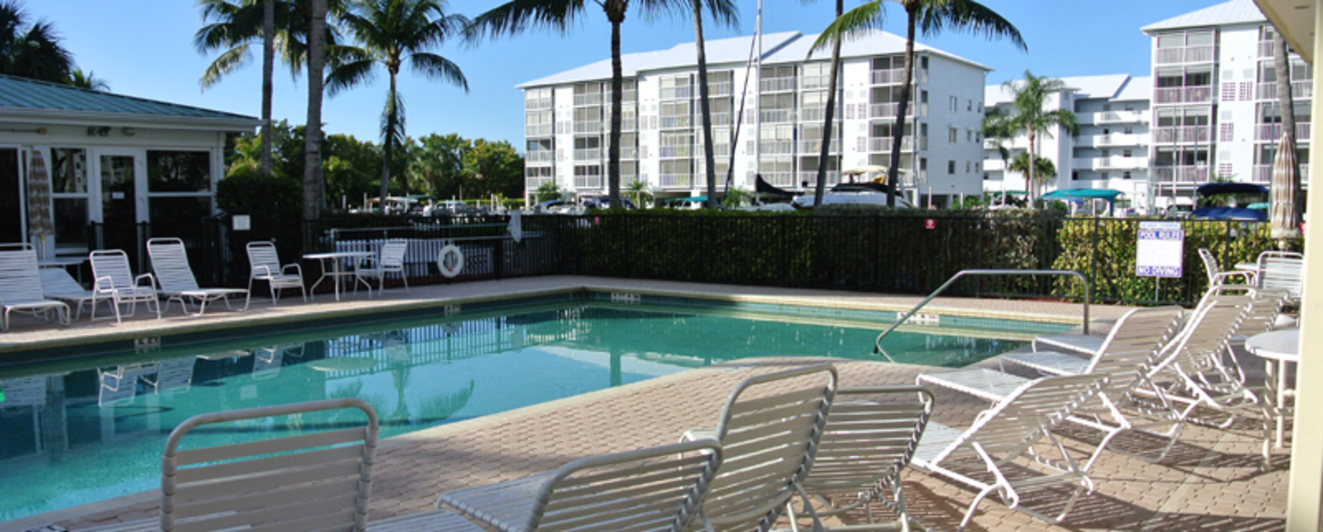 Luksuzno stanovanje v sodobnem slogu na Hibiscus Pointu, Florida Condo 5933