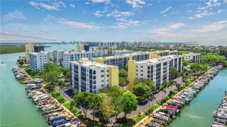 Luksuzno stanovanje v sodobnem slogu na Hibiscus Pointu, Florida Condo 5933