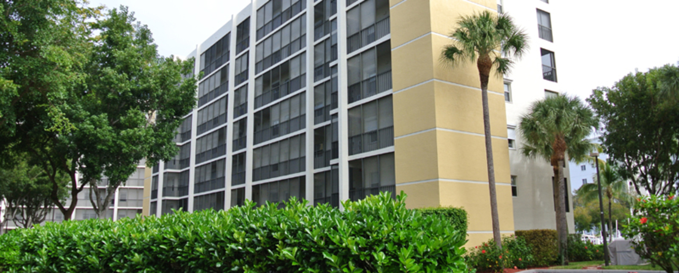 Luksuzno stanovanje v sodobnem slogu na Hibiscus Pointu, Florida Condo 5933