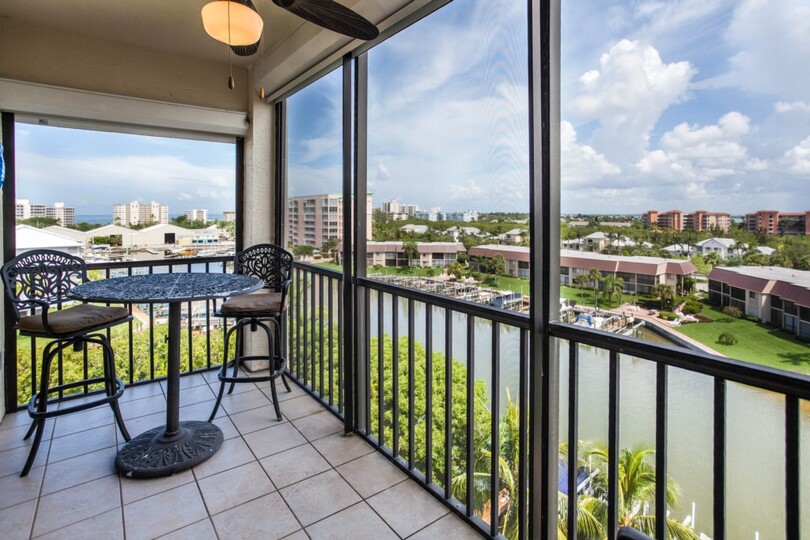 Luksuzno stanovanje v sodobnem slogu na Hibiscus Pointu, Florida Condo 5933