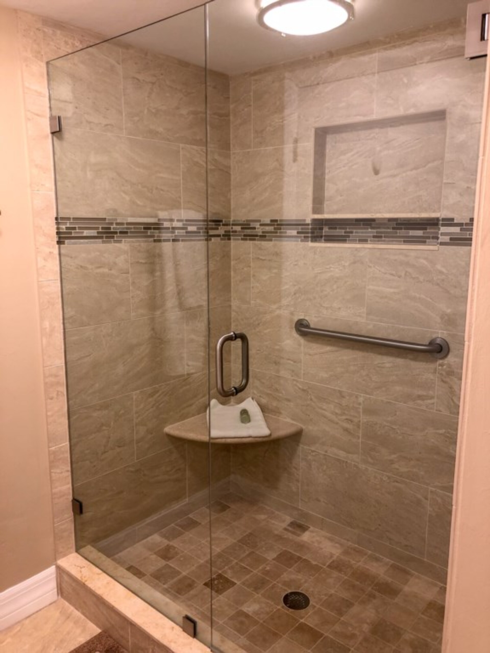 Ultimate 2-sobno stanovanje v letovišču Santa Maria Harbour, Florida Condo 5934
