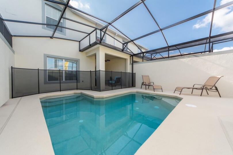 Ekskluzivna mestna hiša v enem najprestižnejših letovišč, Storey Lake Resort, mestna hiša Florida 4086