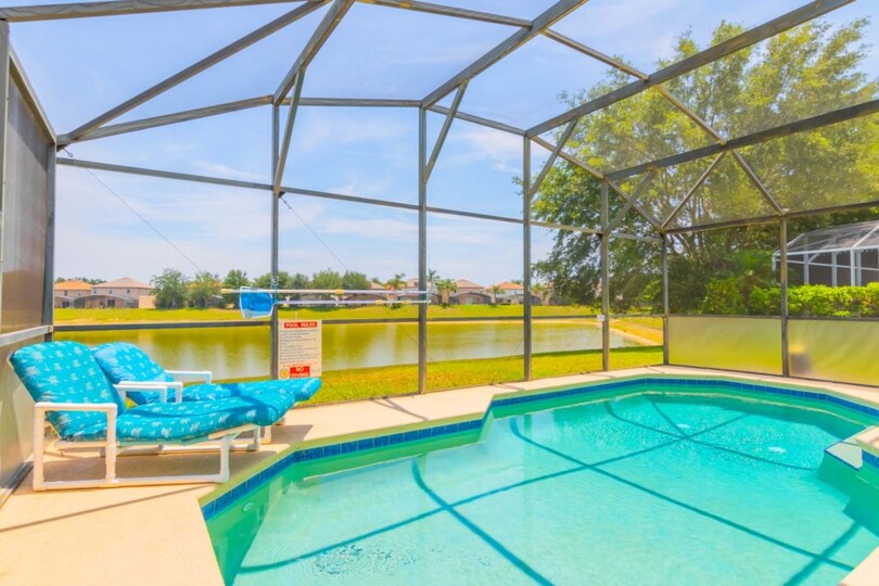 Ekskluzivna počitniška vila na počitnicah Sunrise Lakes, le nekaj minut od Disneyja, vila 5970 na Floridi