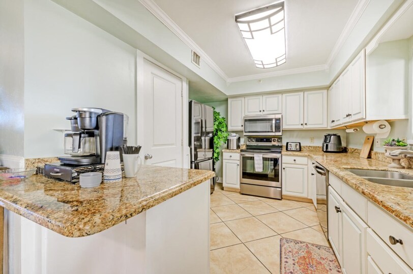 Ekskluzivno stanovanje v enem najprestižnejših letovišč, Santa Maria Harbour Resort, Florida Condo 5942