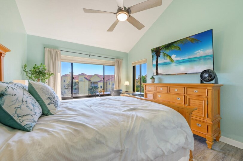 Ekskluzivno stanovanje v enem najprestižnejših letovišč, Santa Maria Harbour Resort, Florida Condo 5942