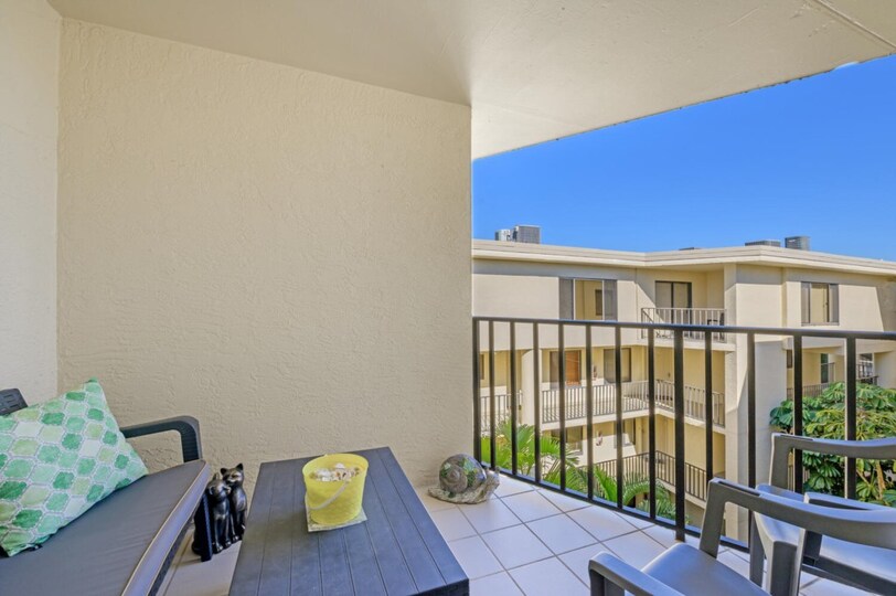 Ekskluzivno stanovanje v enem najprestižnejših letovišč, Santa Maria Harbour Resort, Florida Condo 5942