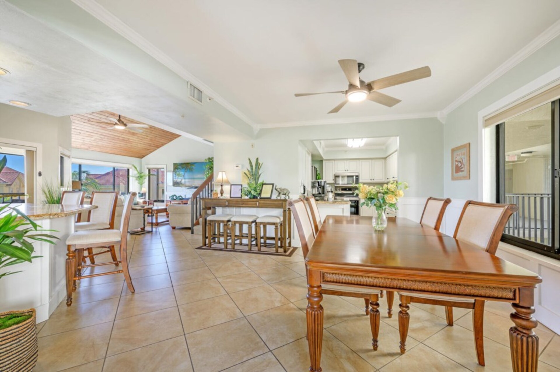Ekskluzivno stanovanje v enem najprestižnejših letovišč, Santa Maria Harbour Resort, Florida Condo 5942