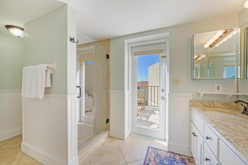 Ekskluzivno stanovanje v enem najprestižnejših letovišč, Santa Maria Harbour Resort, Florida Condo 5942
