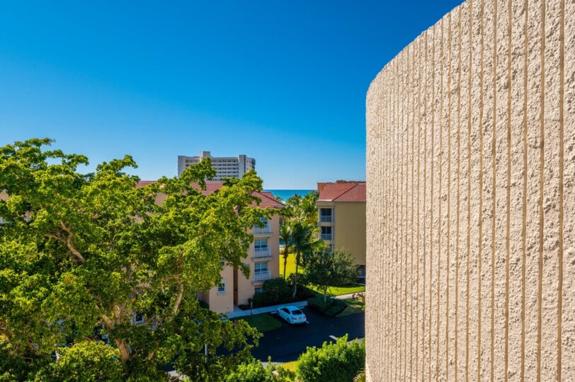 Ekskluzivno stanovanje v enem najprestižnejših letovišč, Santa Maria Harbour Resort, Florida Condo 5942