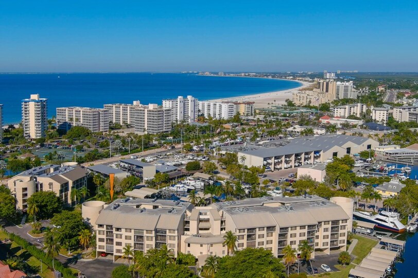 Ekskluzivno stanovanje v enem najprestižnejših letovišč, Santa Maria Harbour Resort, Florida Condo 5942