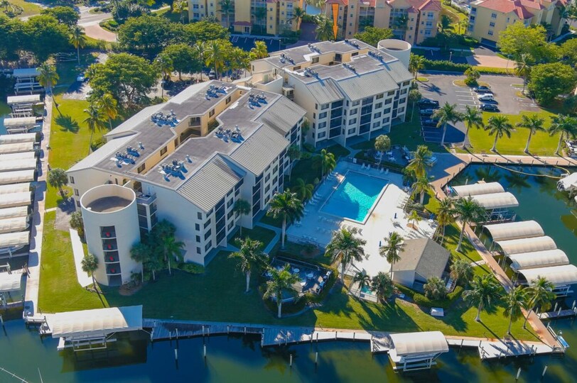 Ekskluzivno stanovanje v enem najprestižnejših letovišč, Santa Maria Harbour Resort, Florida Condo 5942