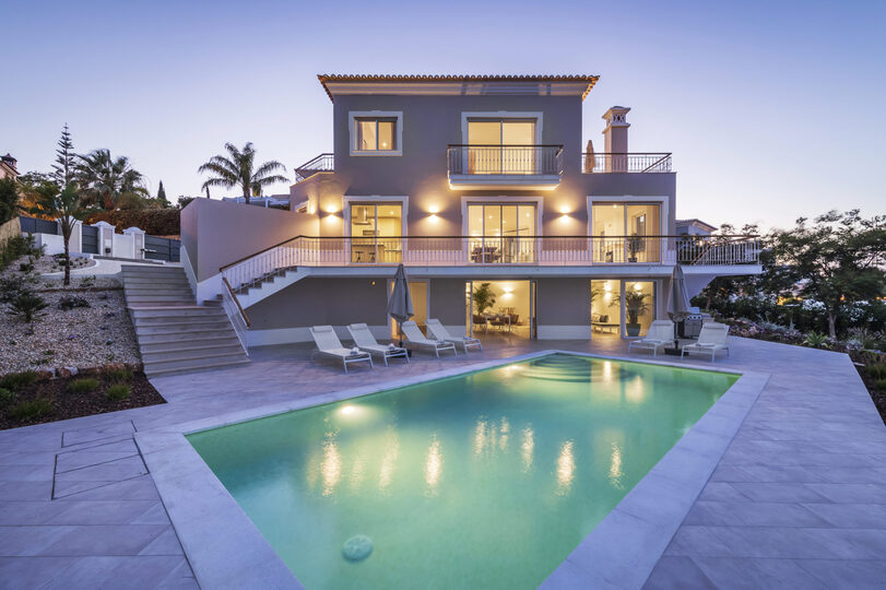 Luksuzna vila s 4 spalnicami in zasebnim bazenom, vila Faro 1124
