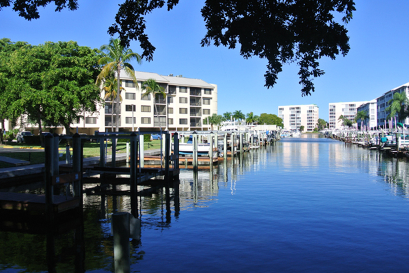 Ultimate 3-sobno stanovanje v letovišču Santa Maria Harbour, Florida Condo 5944