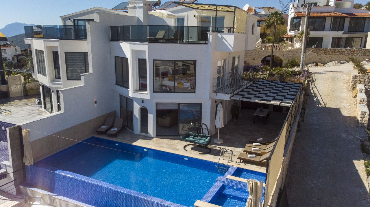 Vrhunska vila z osupljivim razgledom, Antalya Villa 1077