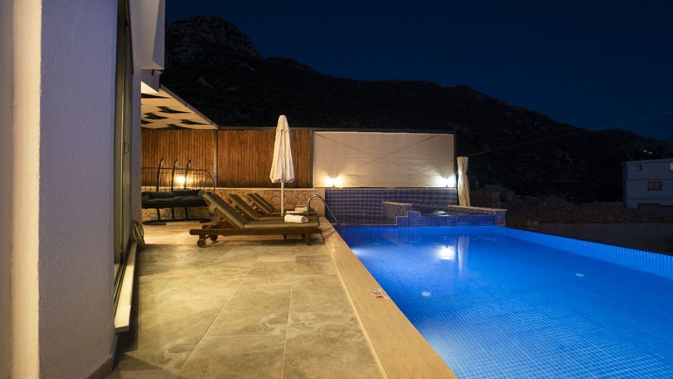 Vrhunska vila z osupljivim razgledom, Antalya Villa 1077