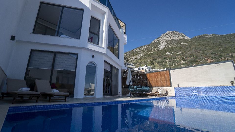 Vrhunska vila z osupljivim razgledom, Antalya Villa 1077