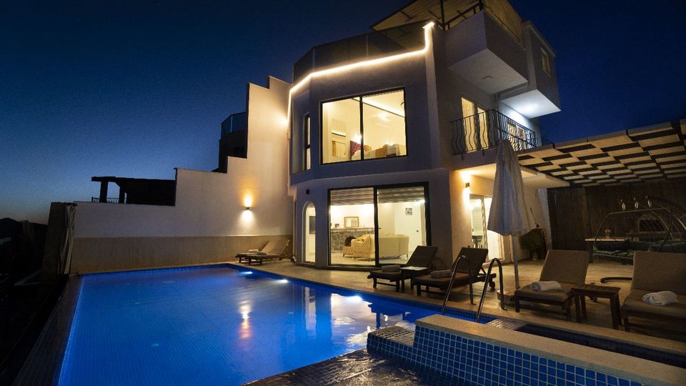 Vrhunska vila z osupljivim razgledom, Antalya Villa 1077