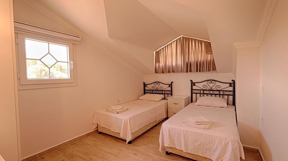 Vila s 5 zvezdicami in 4 spalnicami, Fethiye Villa 1029