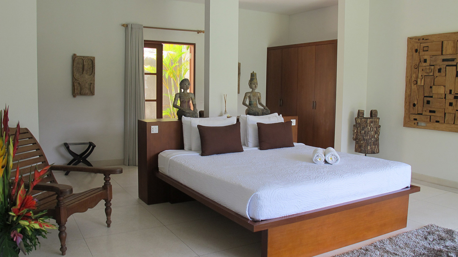 Neverjetna vila s 5 zvezdicami in 2 sproščujočima bazenoma, Bali Villa 2136