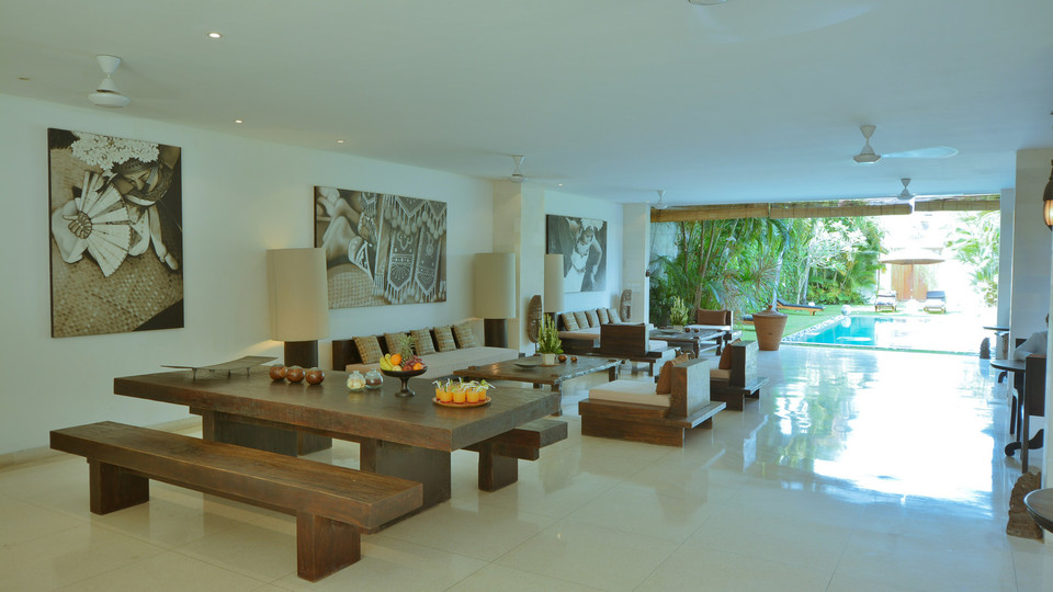 Neverjetna vila s 5 zvezdicami in 2 sproščujočima bazenoma, Bali Villa 2136