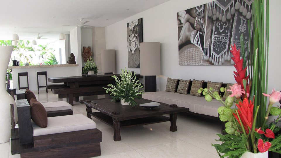 Neverjetna vila s 5 zvezdicami in 2 sproščujočima bazenoma, Bali Villa 2136