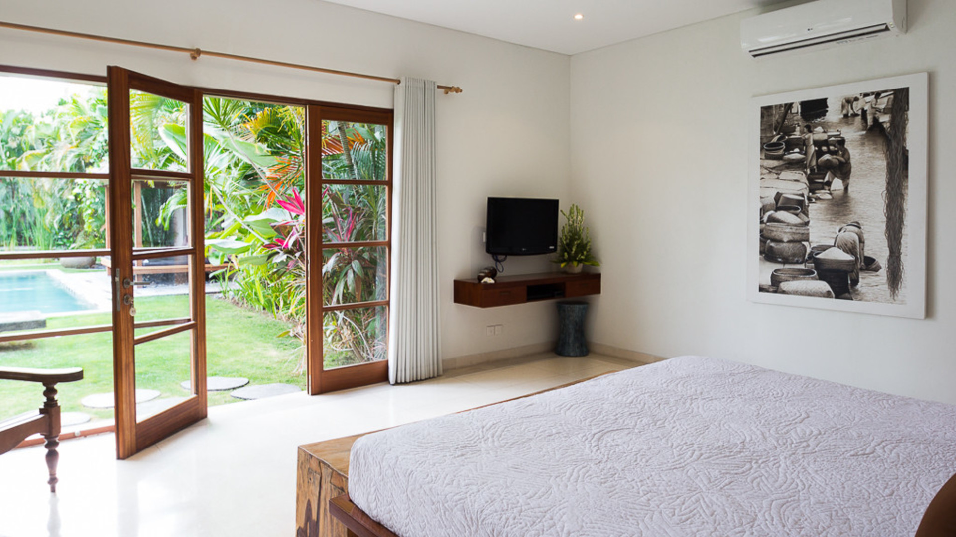 Neverjetna vila s 5 zvezdicami in 2 sproščujočima bazenoma, Bali Villa 2136