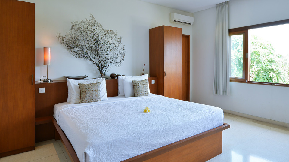 Neverjetna vila s 5 zvezdicami in 2 sproščujočima bazenoma, Bali Villa 2136