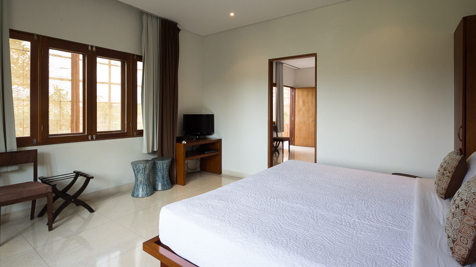 Neverjetna vila s 5 zvezdicami in 2 sproščujočima bazenoma, Bali Villa 2136