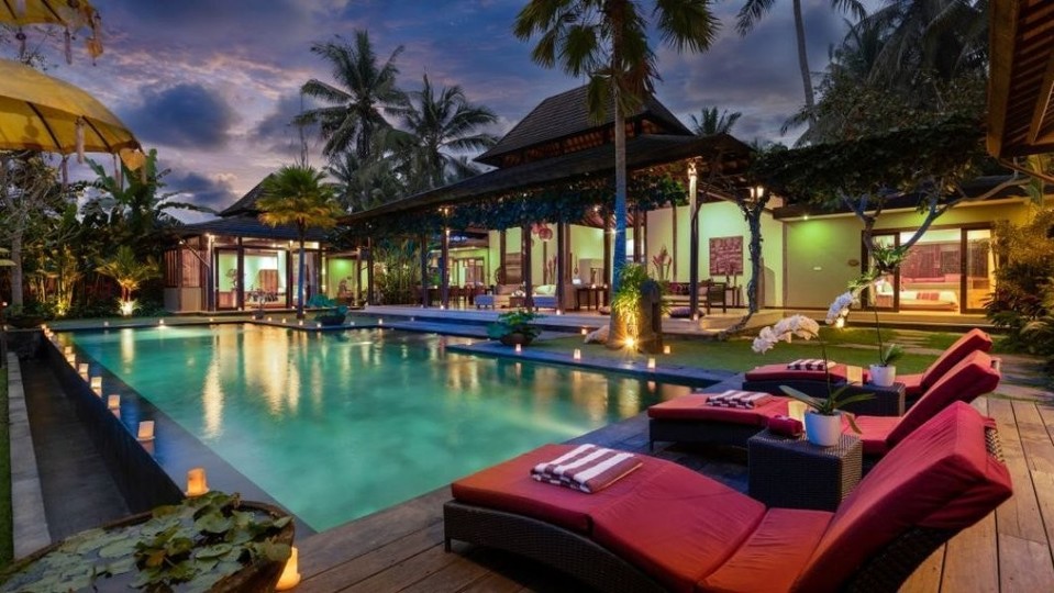 Čudovita vila s 7 spalnicami, spa in bazenom, vila Bali 2137