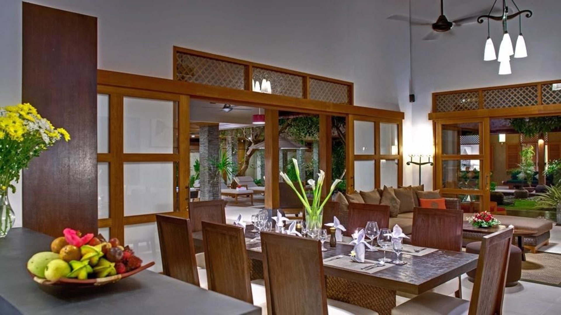 Mirna vila z bleščečim bazenom, Bali Villa 2139