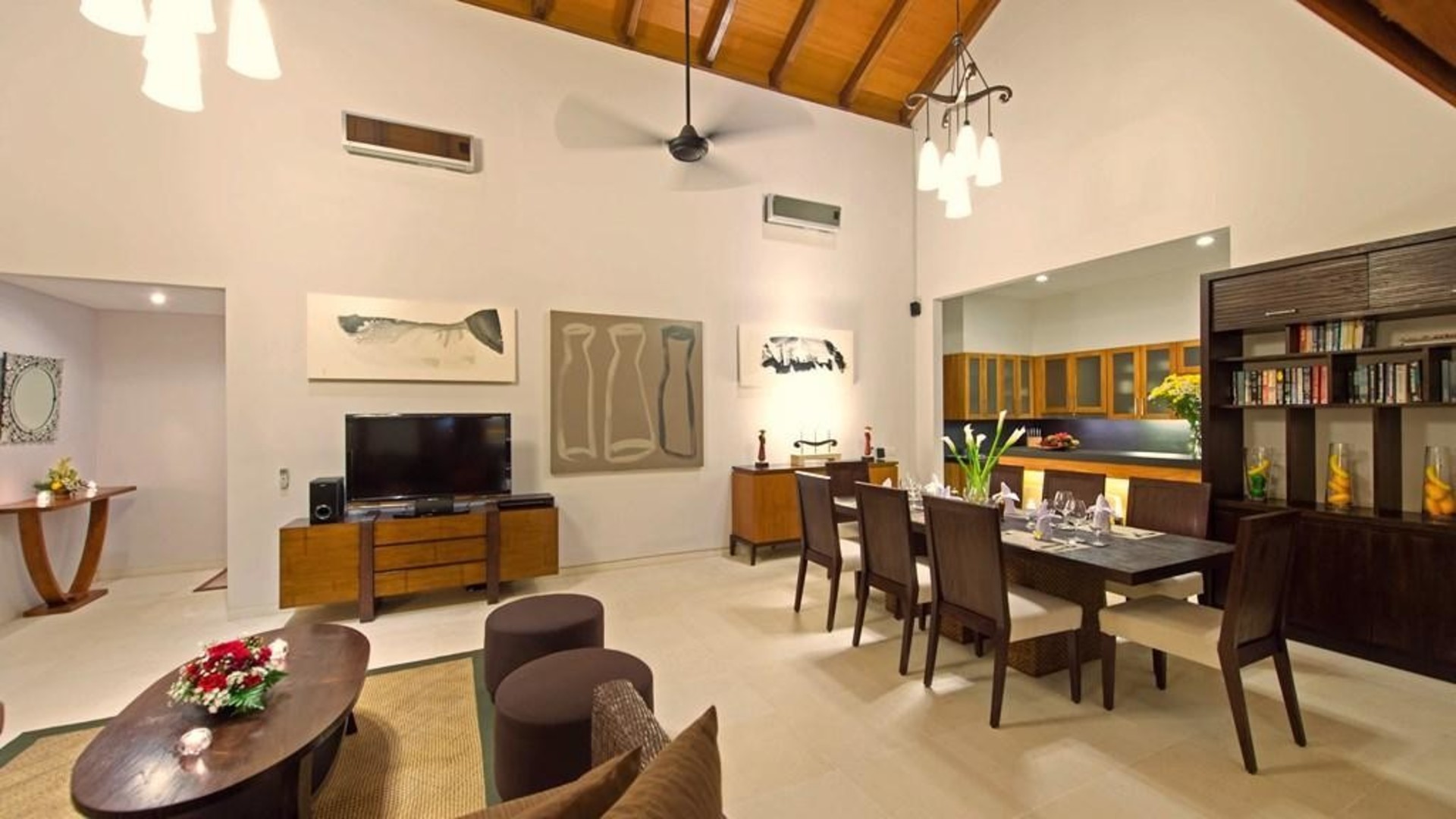 Mirna vila z bleščečim bazenom, Bali Villa 2139