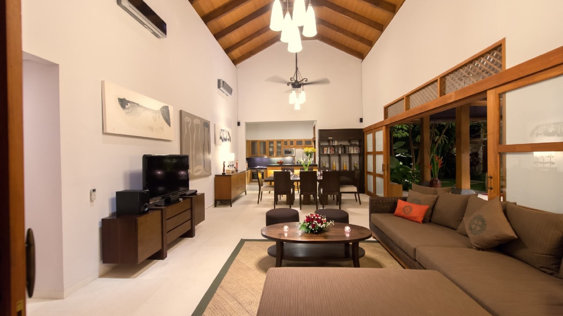 Mirna vila z bleščečim bazenom, Bali Villa 2139