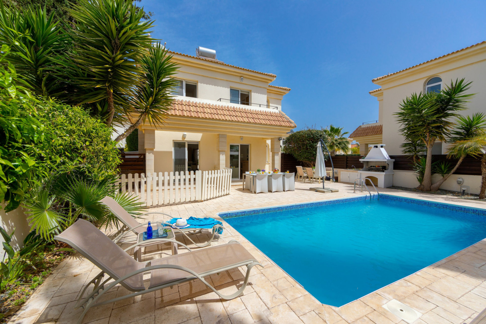 Čudovita vila nekaj minut od plaže, vila Protaras 1027