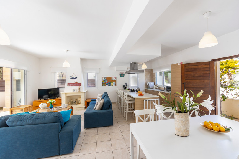 Čudovita vila nekaj minut od plaže, vila Protaras 1027