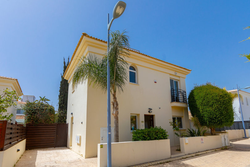Čudovita vila nekaj minut od plaže, vila Protaras 1027