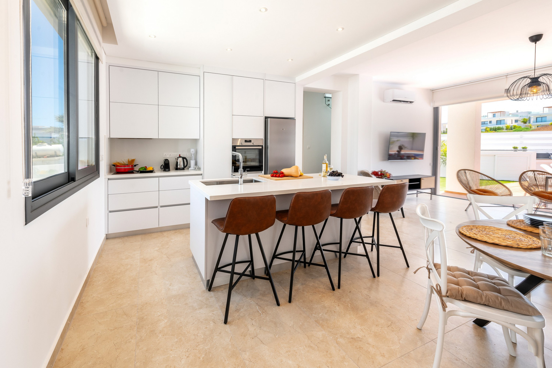 Vaša čudovita počitniška vila, Protaras Villa 1037