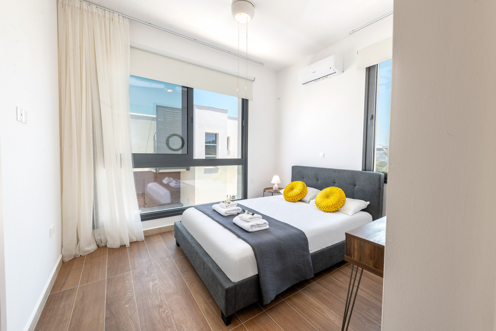 Vaša čudovita počitniška vila, Protaras Villa 1037