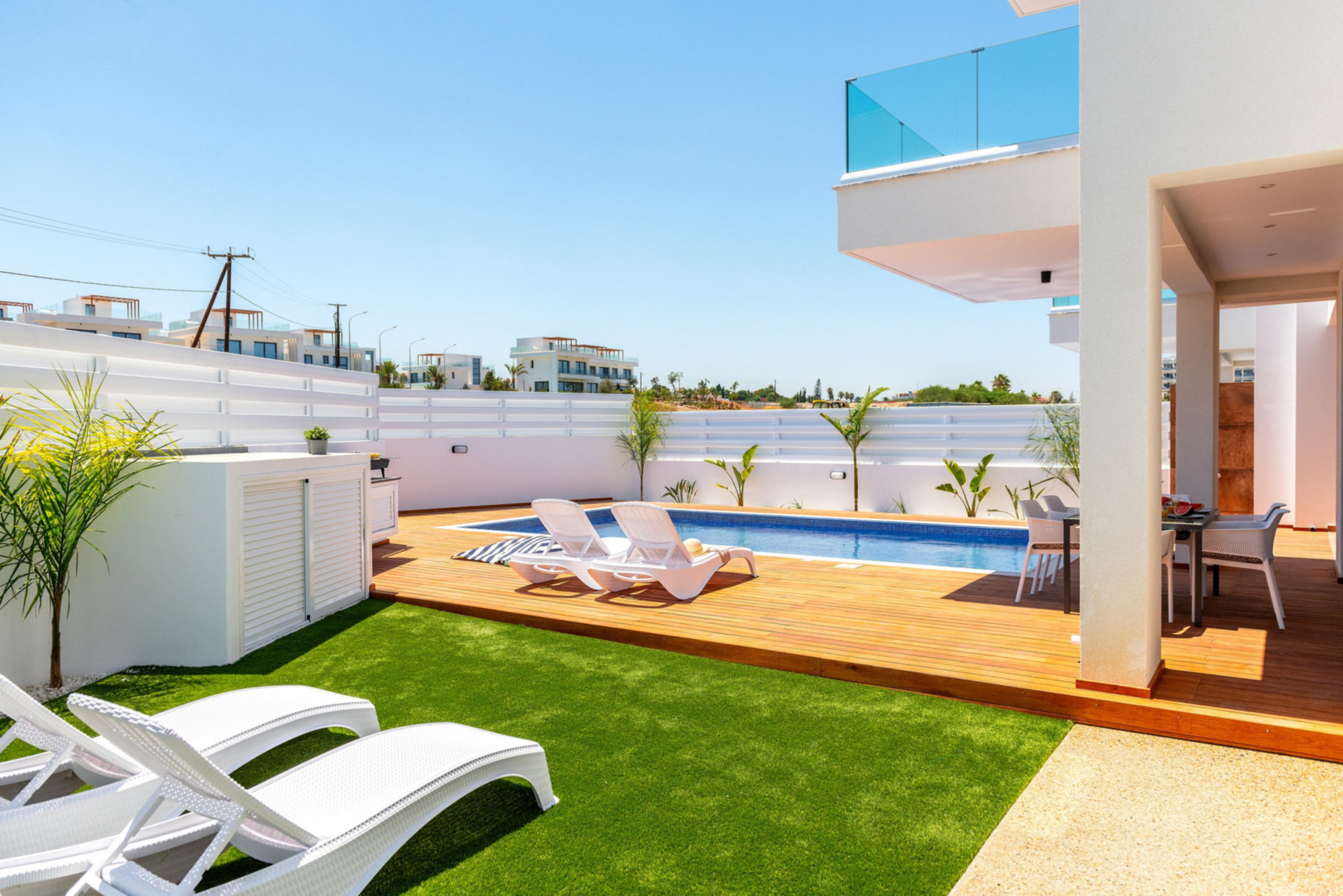 Vaša čudovita počitniška vila, Protaras Villa 1037