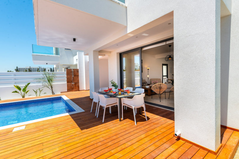 Vaša čudovita počitniška vila, Protaras Villa 1037