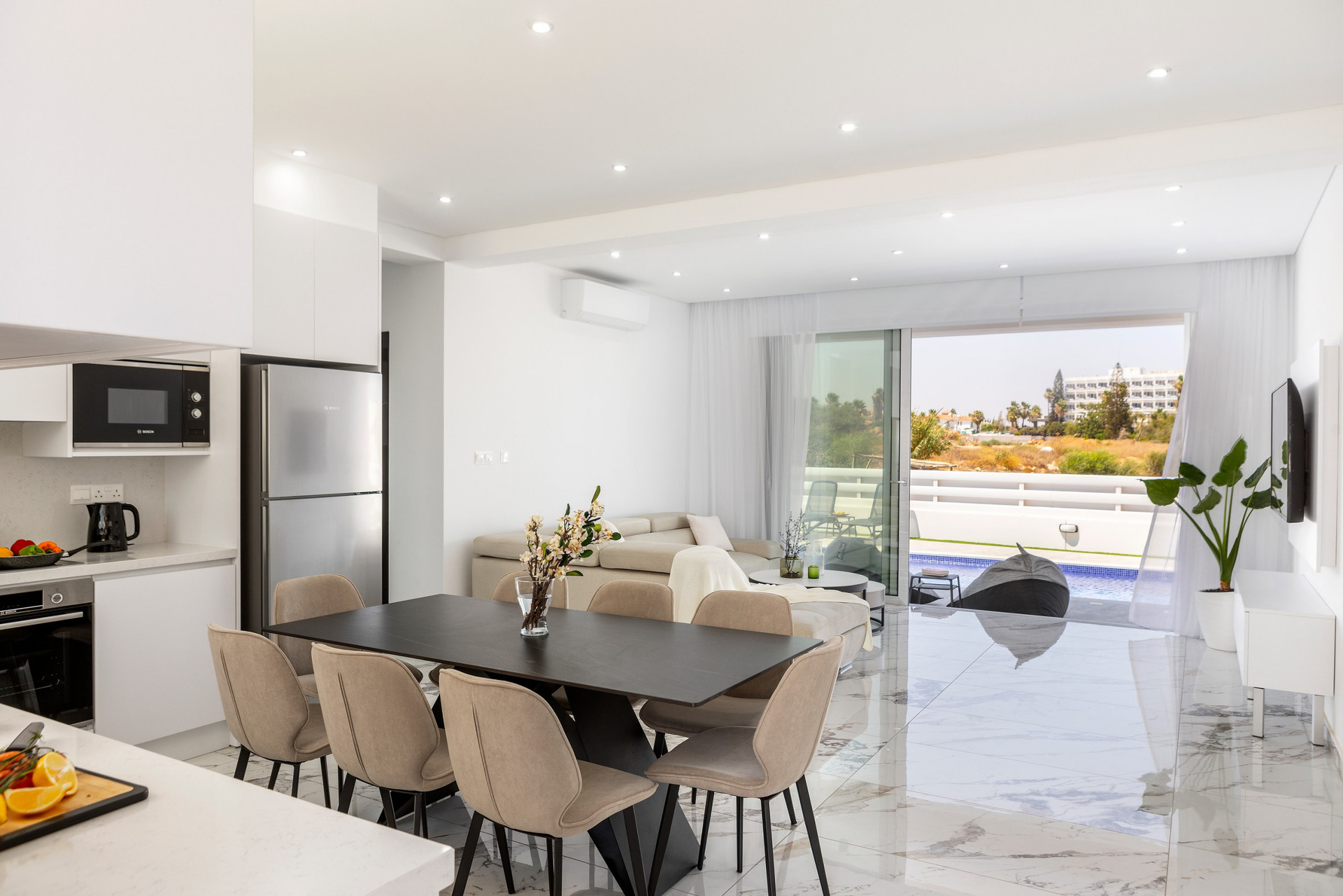 Vaša vila s 5 zvezdicami v Protarasu, vila Protaras 1038