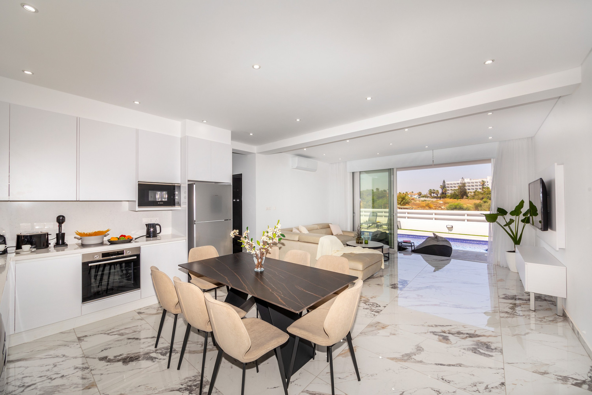 Vaša vila s 5 zvezdicami v Protarasu, vila Protaras 1038