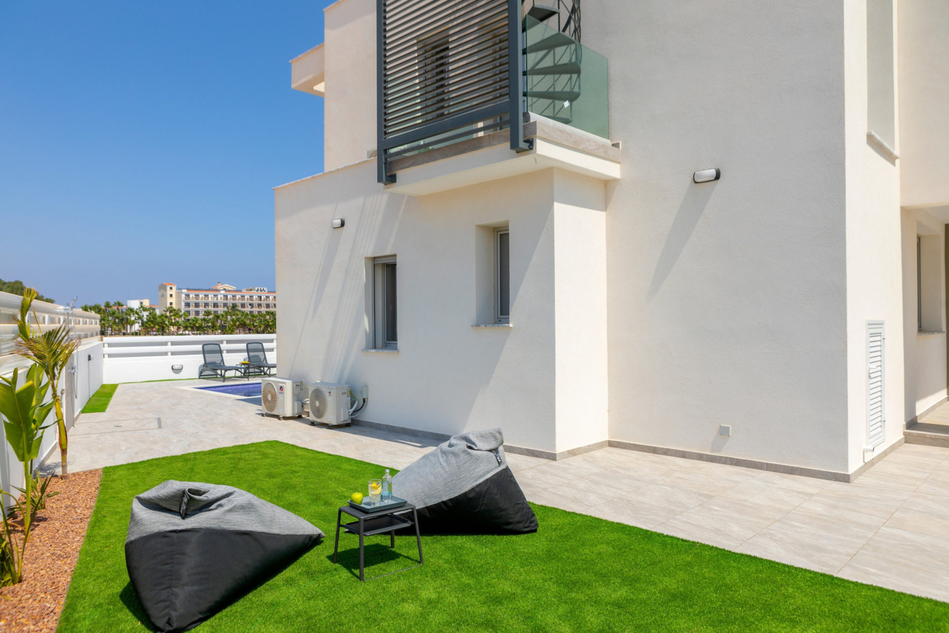 Vaša vila s 5 zvezdicami v Protarasu, vila Protaras 1038