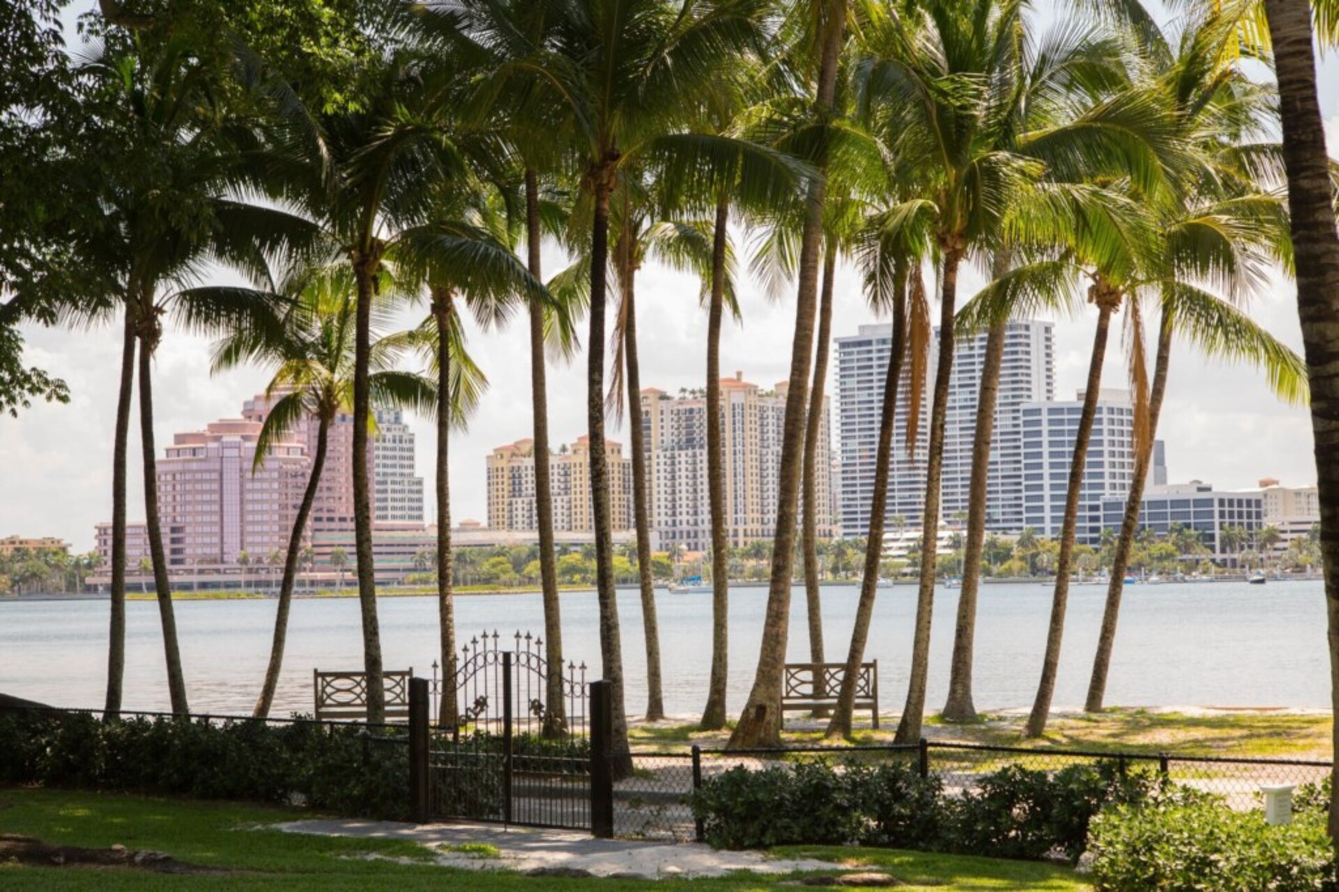 Slika Najem te čudovite vile s 4 spalnicami v West Palm Beachu, vila West Palm Beach 1870