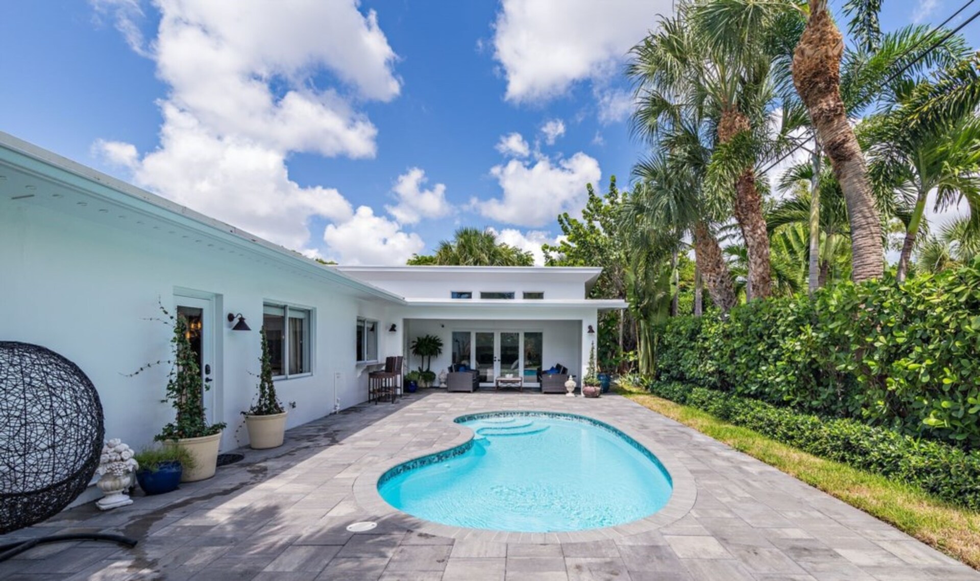 Najemite to razkošno opremljeno vilo v West Palm Beachu, West Palm Beach Villa 1875